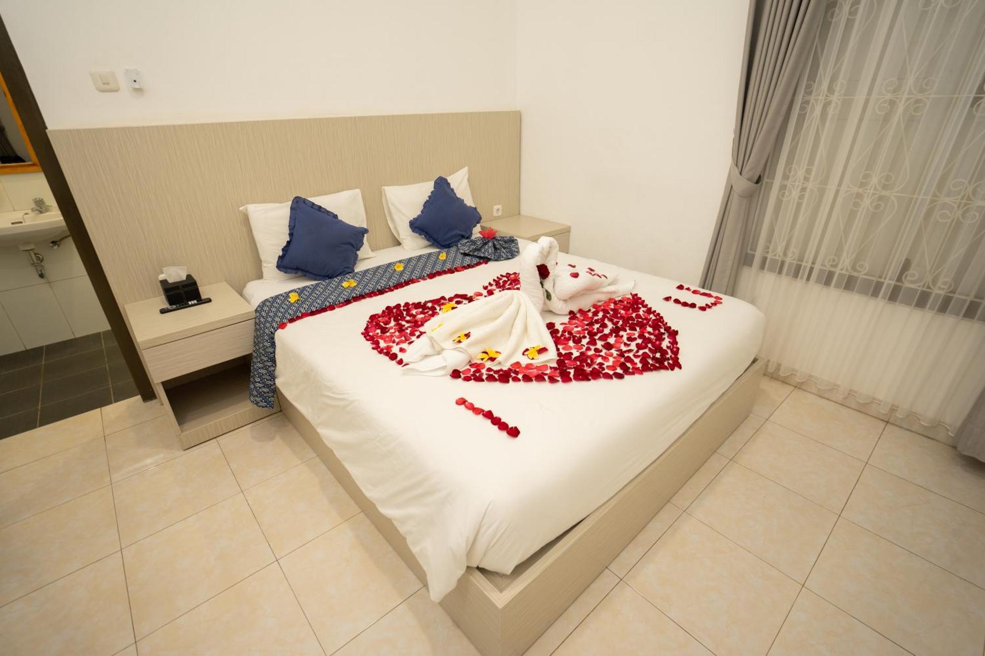 Yuwono Hotel & Villa Malioboro Yogyakarta Esterno foto