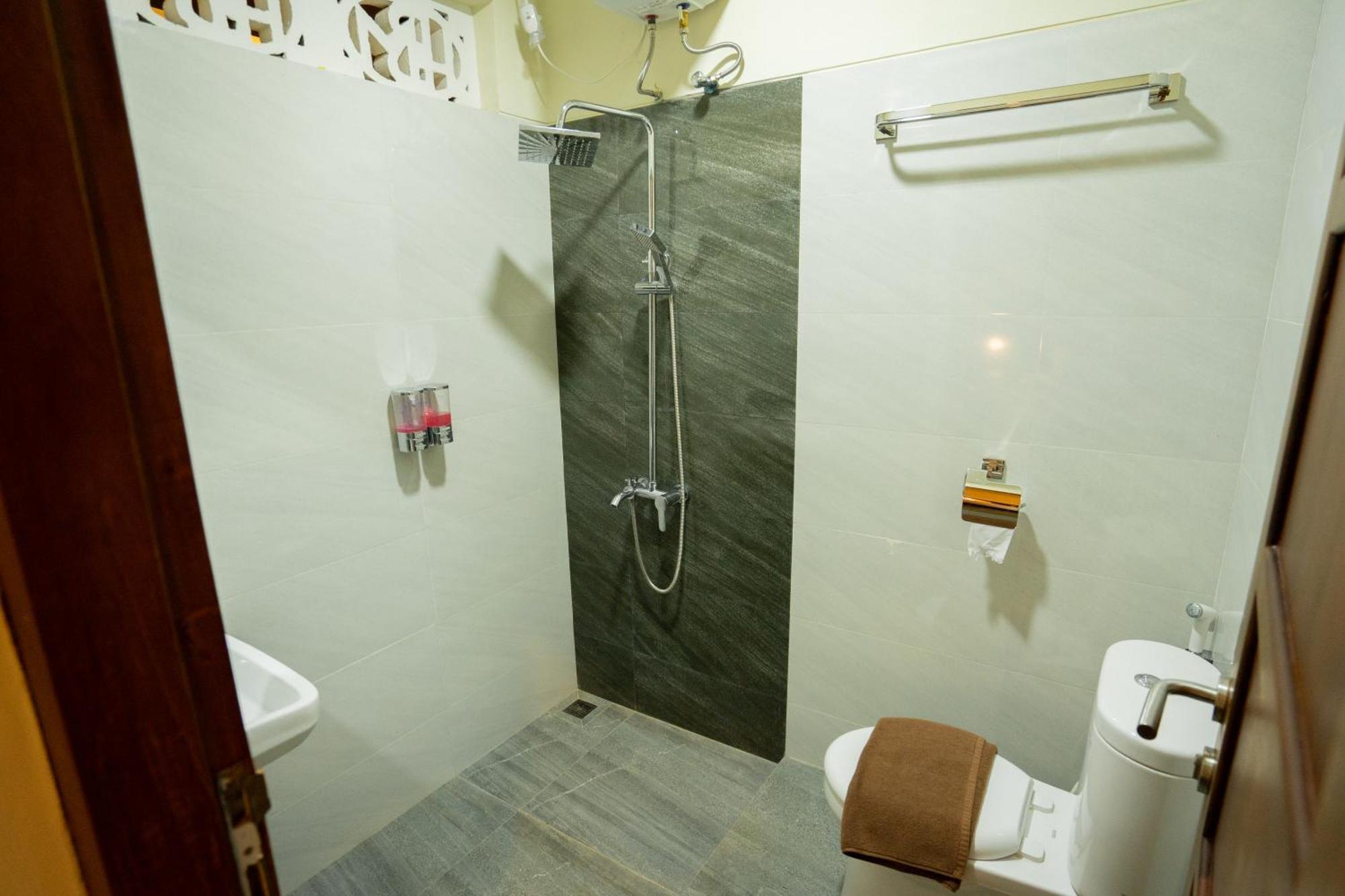 Yuwono Hotel & Villa Malioboro Yogyakarta Esterno foto