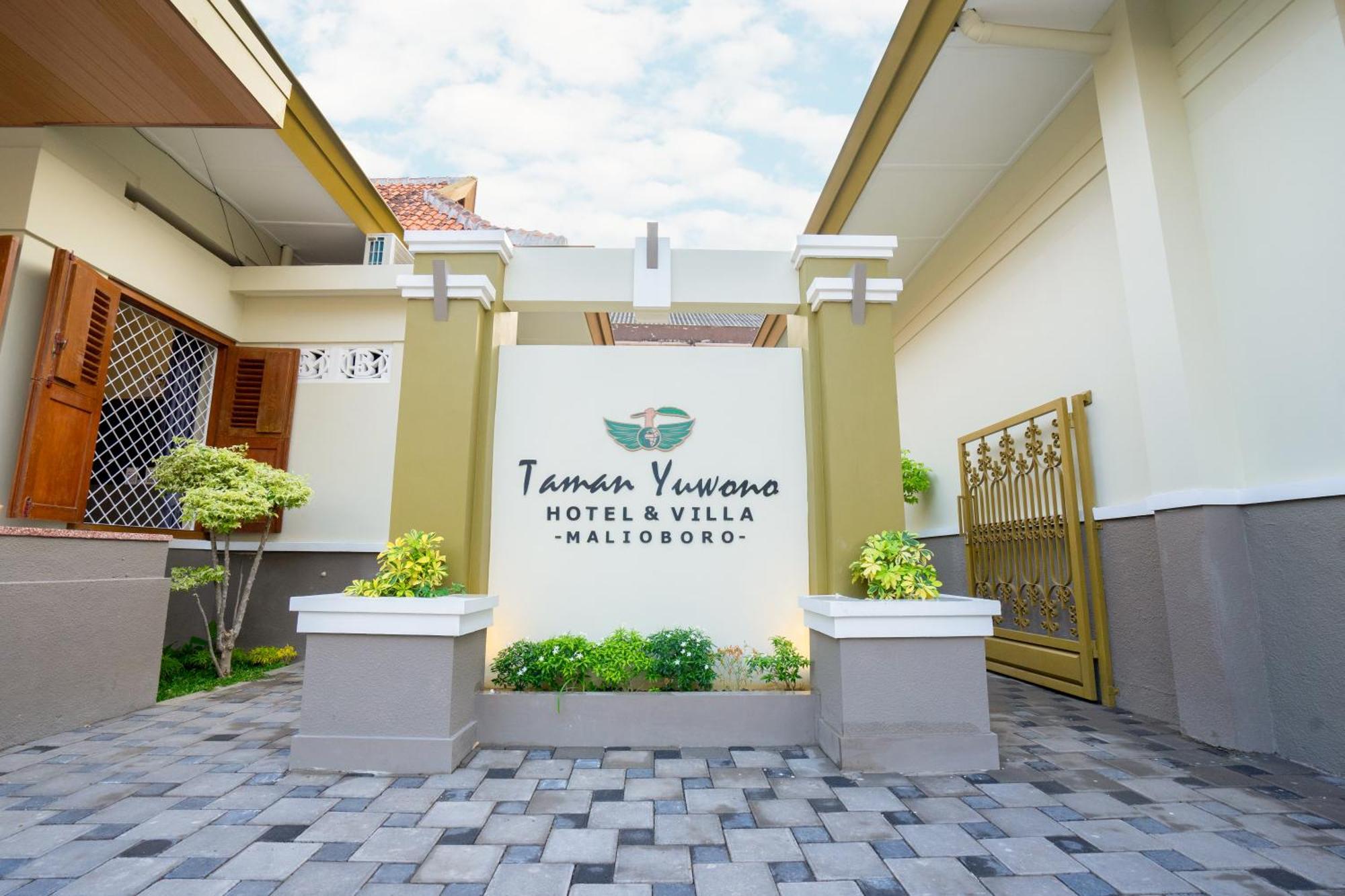 Yuwono Hotel & Villa Malioboro Yogyakarta Esterno foto